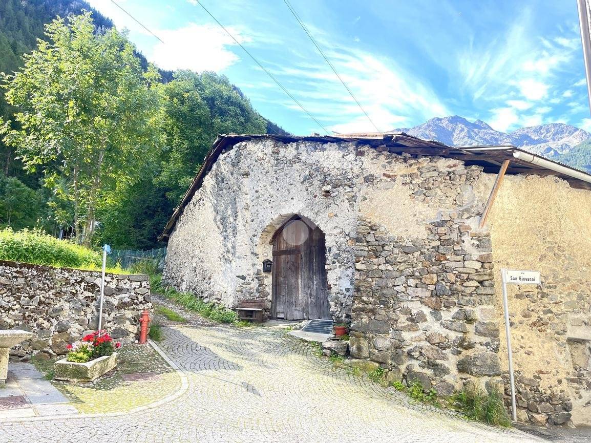 Casa T7 em Sondalo, Italy N.º 280222