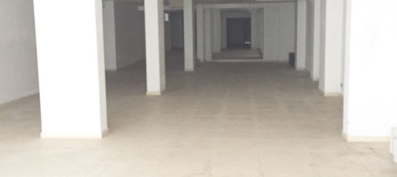 Imóvel comercial em Bari, Italy 350 m² N.º 254640 4