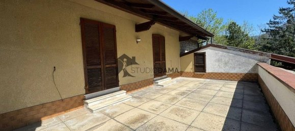 Вилла с 4 спальнями в Вестоне, Италия № 143929 29