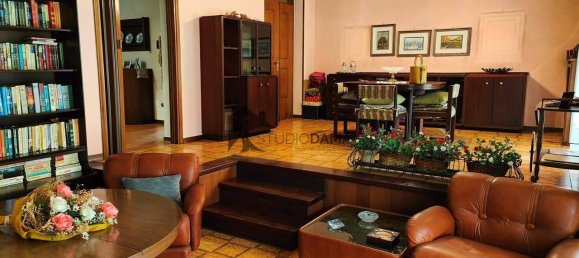 Вилла с 4 спальнями в Вестоне, Италия № 143929 12