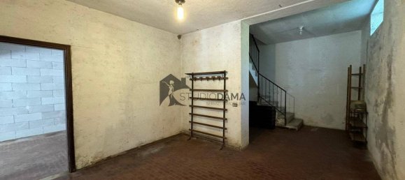 Вилла с 4 спальнями в Вестоне, Италия № 143929 30