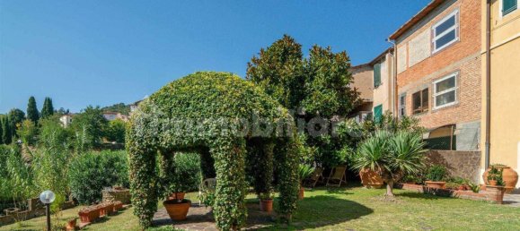 Вилла с 8 спальнями в Кьянни, Италия № 62368 22