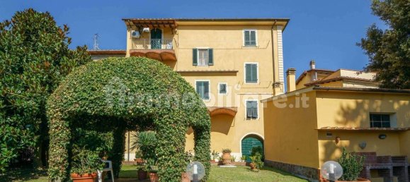 Вилла с 8 спальнями в Кьянни, Италия № 62368 27