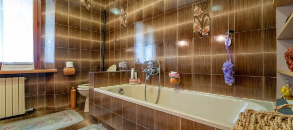 Вилла с 8 спальнями в Кьянни, Италия № 62368 15