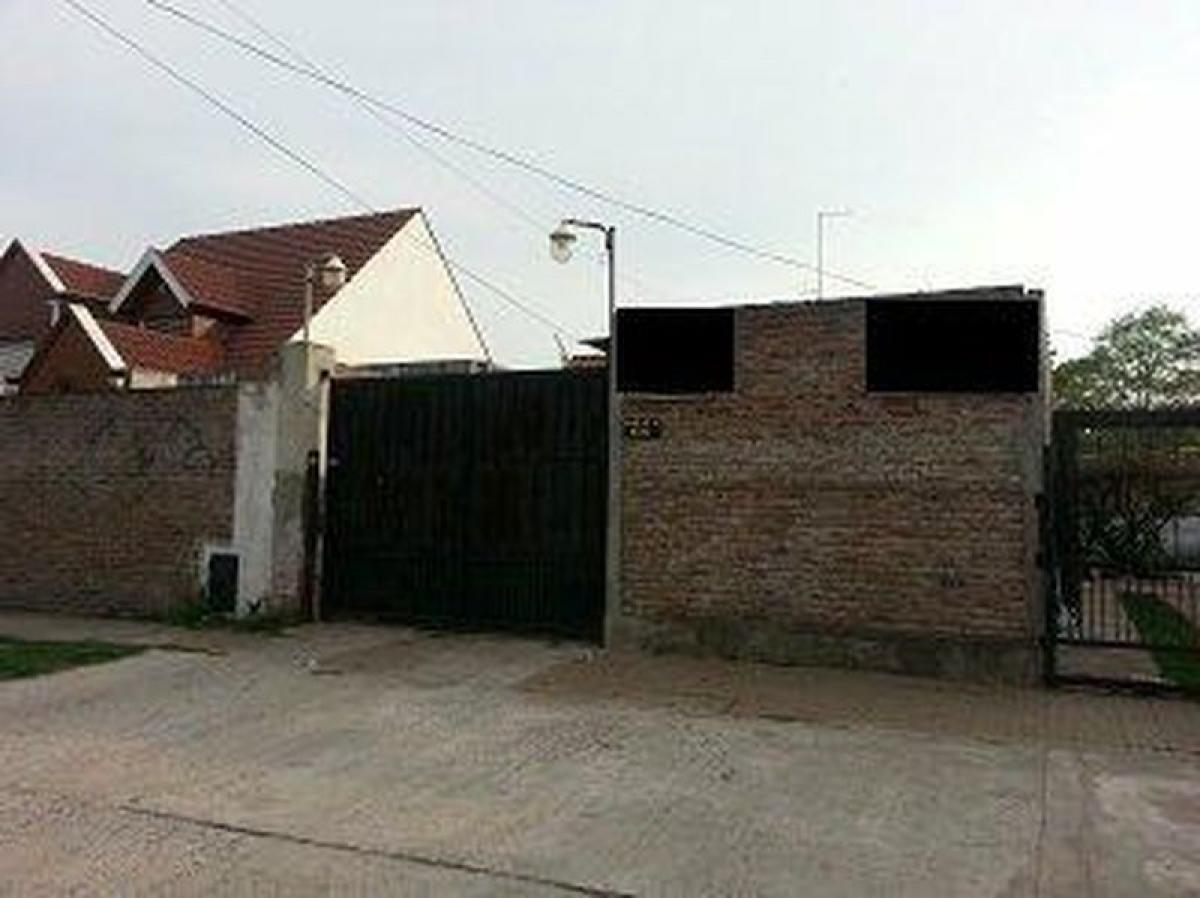  Land in Almirante Brown, Argentina No. 121866