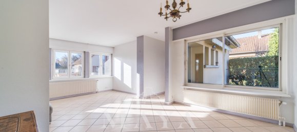 4 bedrooms House in Illzach, France No. 44360 4