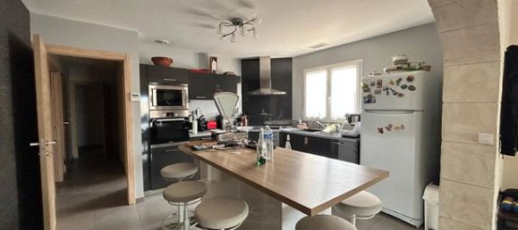 3 bedrooms House in Carcassonne, France No. 310158 6