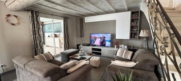 3 bedrooms House in Carcassonne, France No. 310158 4