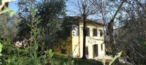 10 rooms House in Florence, Italy No. 48075 2