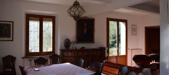 10 rooms House in Florence, Italy No. 48075 4