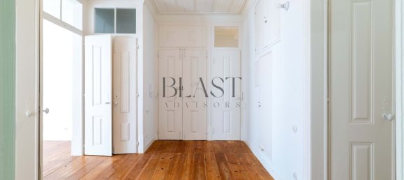 3 bedrooms Apartment in Lisbon, Portugal No. 136517 6