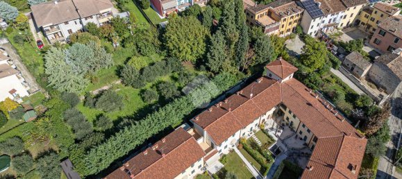 6 bedrooms Villa in Sant'Ambrogio di Valpolicella, Italy No. 175226 42