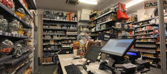 291m² Commercial property in Bologna, Italy No. 4645 5