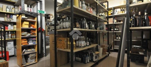 291m² Commercial property in Bologna, Italy No. 4645 11