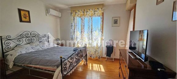 3 bedrooms House in Urbino, Italy No. 347717 24