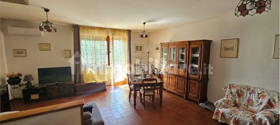 3 bedrooms House in Urbino, Italy No. 347717 6