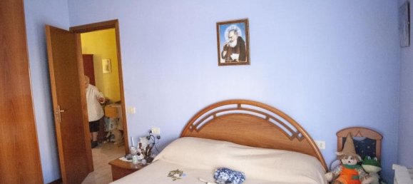 3 rooms Apartment in Città della Pieve, Italy No. 154936 6