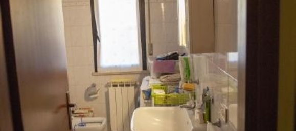 3 rooms Apartment in Città della Pieve, Italy No. 154936 9
