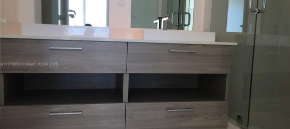1 غرف نوم عقار تجاري في Miami, الولايات المتحدة رقم 615112 19
