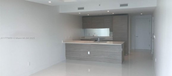 1 غرف نوم عقار تجاري في Miami, الولايات المتحدة رقم 615112 25