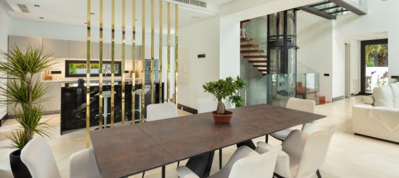 5 bedrooms Villa in Marbella Golden Mile, Spain No. 4710 28