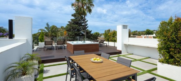 5 bedrooms Villa in Marbella Golden Mile, Spain No. 4710 19