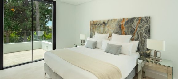 5 bedrooms Villa in Marbella Golden Mile, Spain No. 4710 26