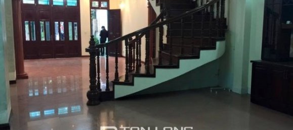 6 bedrooms House in Cau Giay, Vietnam No. 3239 2