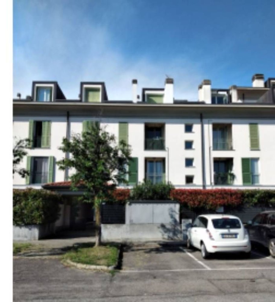 2 rooms Apartment in Villasanta, Italy No. 7776