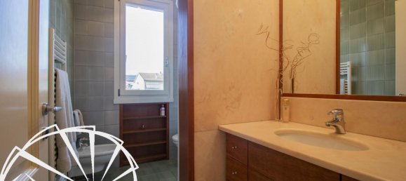 5 rooms Apartment in Prato, Italy No. 139658 9