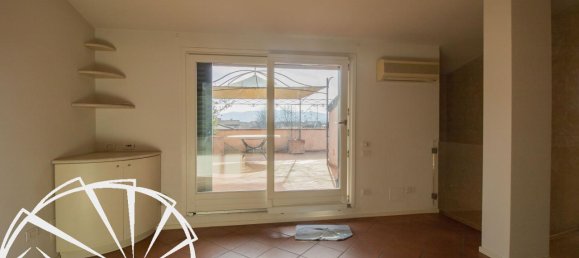 5 rooms Apartment in Prato, Italy No. 139658 22