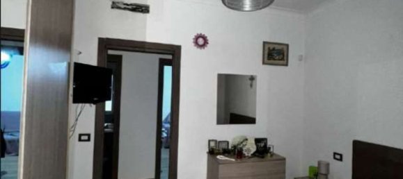 5-Zimmer Wohnung in Giugliano in Campania, Italy, Nr. 9949 9