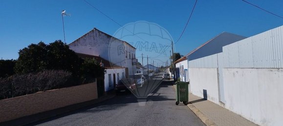 Дом с 4 комнатами в Вале де Сантьягу, Португалия № 159364 2