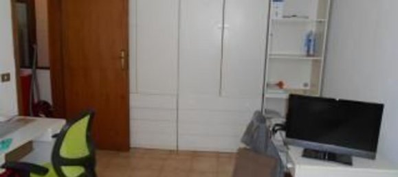 3 rooms Apartment in Pisa, Italy No. 196631 2