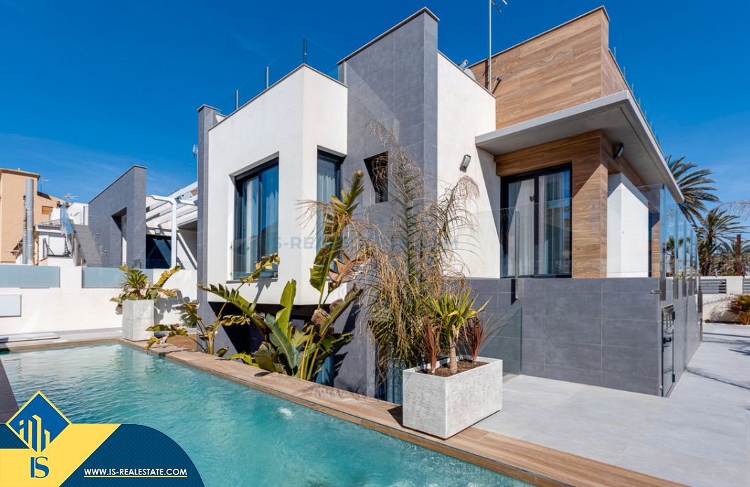 Дом с 4 спальнями в Торревьеха, Испания № 131927