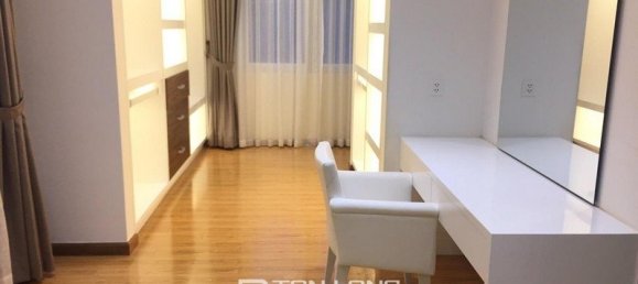 Villa T3 em Long Bien, Vietnam N.º 2093 9