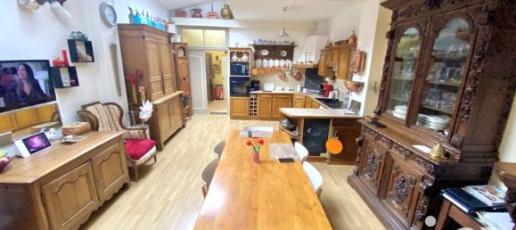 Casa de 8 habitaciónes en Saint-Quentin, France No. 55070 16