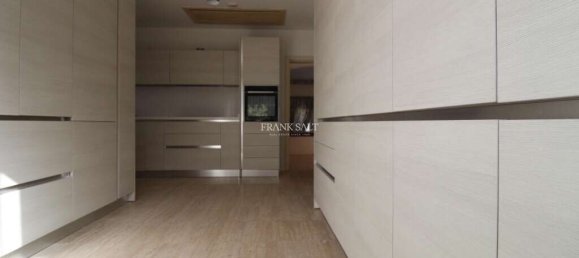 3 Schlafzimmer Bungalow in Saint Paul's Bay, Malta, Nr. 9824 3