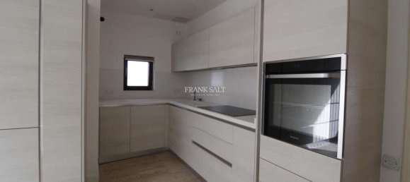 3 Schlafzimmer Bungalow in Saint Paul's Bay, Malta, Nr. 9824 4