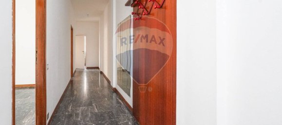 2 bedrooms Apartment in Bergamo, Italy No. 327938 6