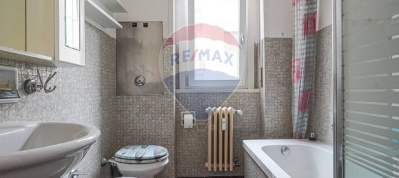 2 bedrooms Apartment in Bergamo, Italy No. 327938 18