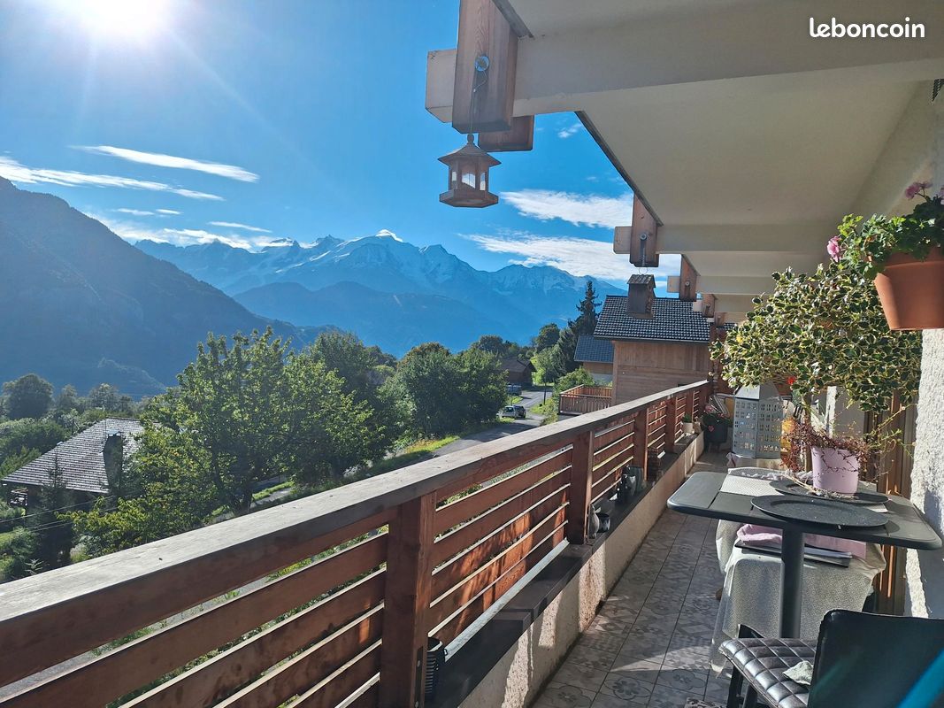 Apartamento de 2 dormitorios en Sallanches, France No. 317182