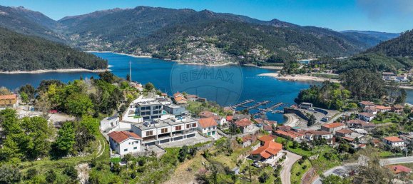 Casa de 3 dormitorios en Rio Caldo, Portugal No. 175582 19