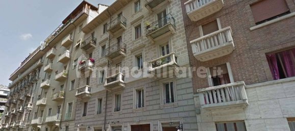 Apartamento de 1 dormitorio en Turin, Italy No. 10327 4