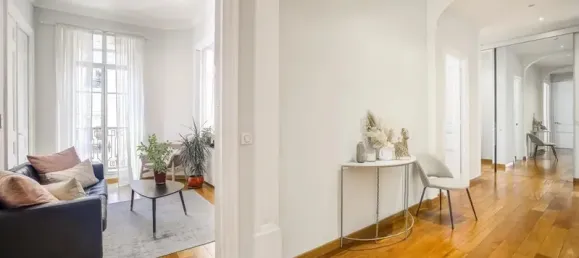 254m² Office in Cannes, France No. 290127 8