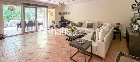 Таунхаус с 3 спальнями в Дубай Инвестмент Парк, ОАЭ № 98513 4