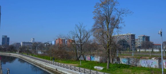 2 bedrooms Apartment in Milan, Italy No. 369947 27