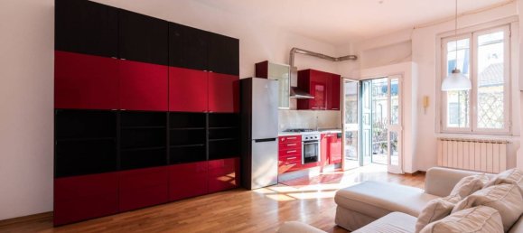 2 bedrooms Apartment in Milan, Italy No. 369947 2