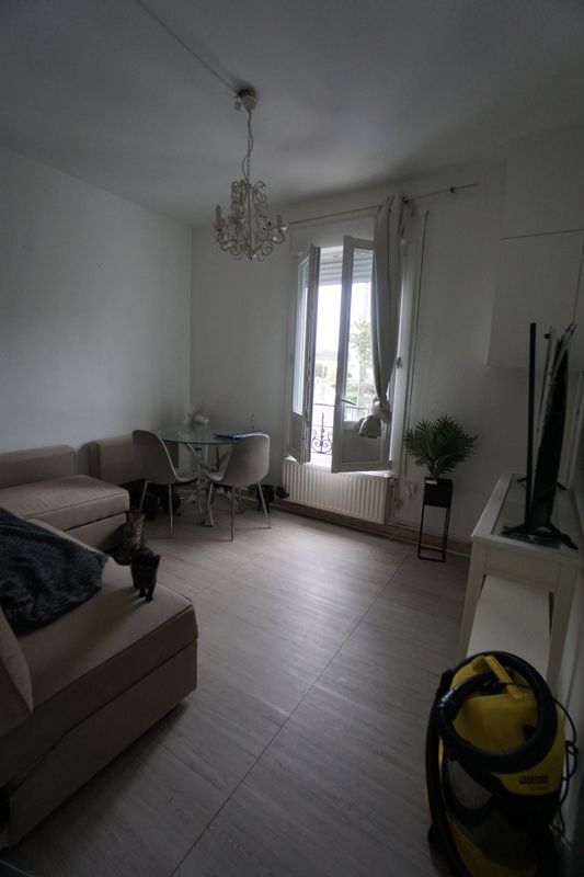 3 bedrooms Apartment in Aulnay-sous-Bois, France No. 168288