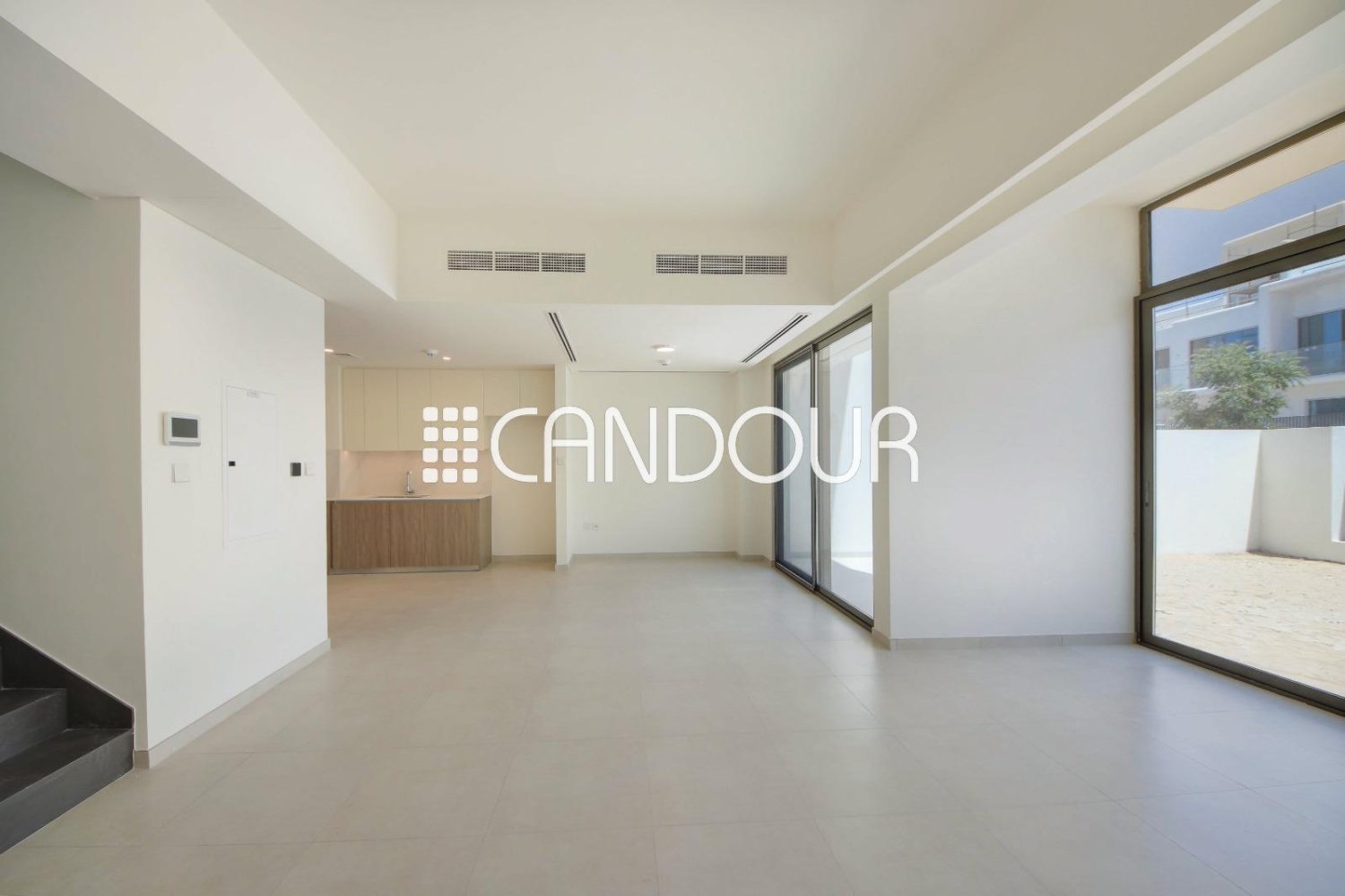 Villa de 3 dormitorios en The Valley, UAE No. 94075